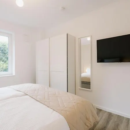 Kuesten Suite De See - Suite 1 Direkte Deichlage, Terrasse, 53Qm Greetsiel Exterior photo